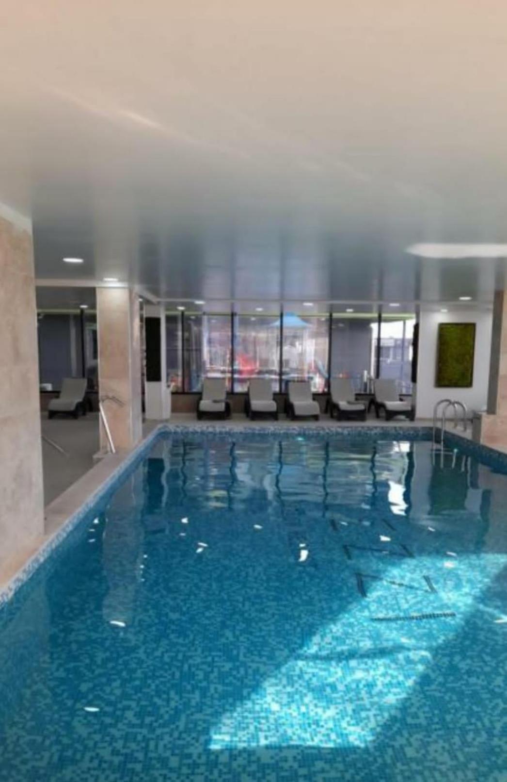 Alezzi Luxury Apartment Spa Resort Piscina Incalzita Sauna Parking Navodari Exterior photo